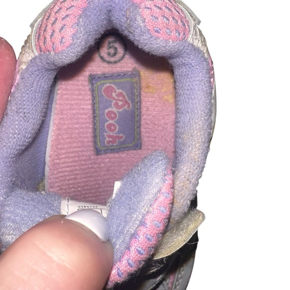 RARE Vintage Winnie the Pooh Disney Floral Toddler Shoes Butterfly Floral 5 - Picture 2 of 8